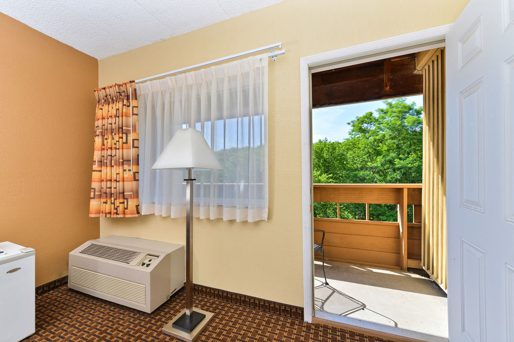 Quality Inn East Dubuque Exterior foto